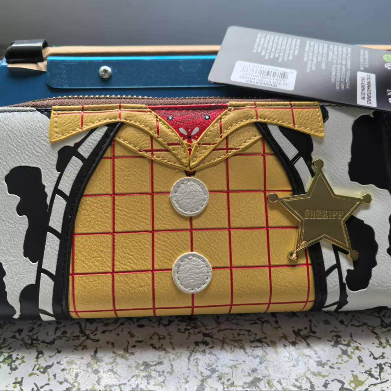in  Stock Loungefly   Sheriff  - Travel Accessories Shops incelemesi ve fiyatı