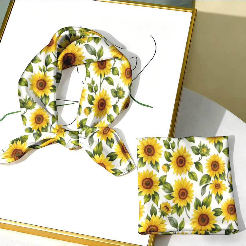 Fashionable Square Scarf - Ver - Travel Accessories Shops incelemesi ve fiyatı